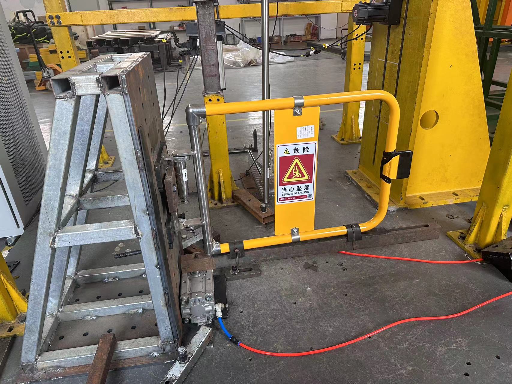 安全门开闭疲劳试验